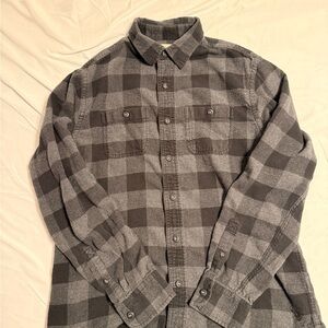 American Eagle Outfitters Black and Gray Plaid Flannel Shirt
